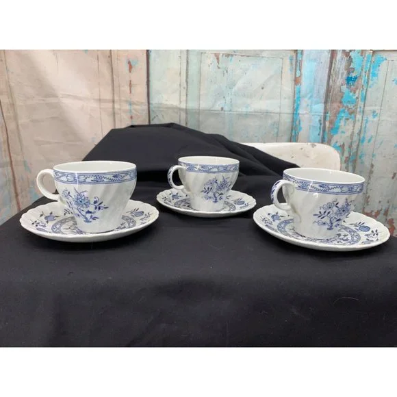 3 Wood & Sons England , ironStone Old Staffordshire Cup and Saucers - Picture 4 of 8